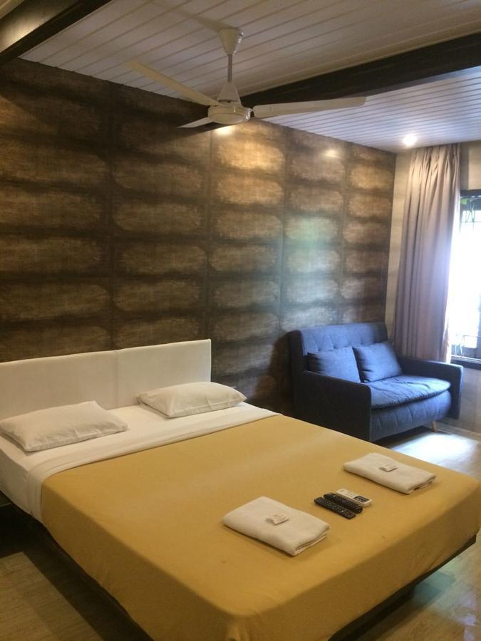 Silver Sands Beach Resort Daman Esterno foto