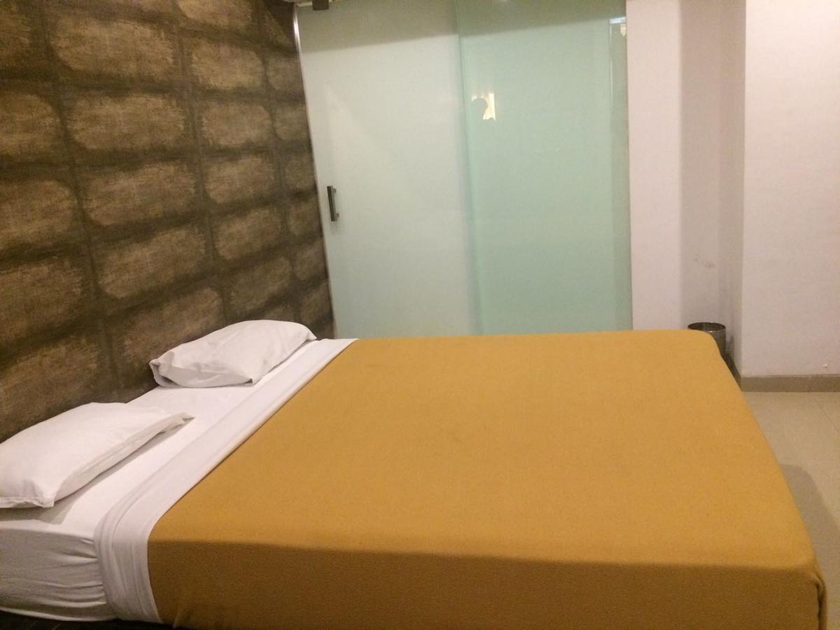 Silver Sands Beach Resort Daman Esterno foto