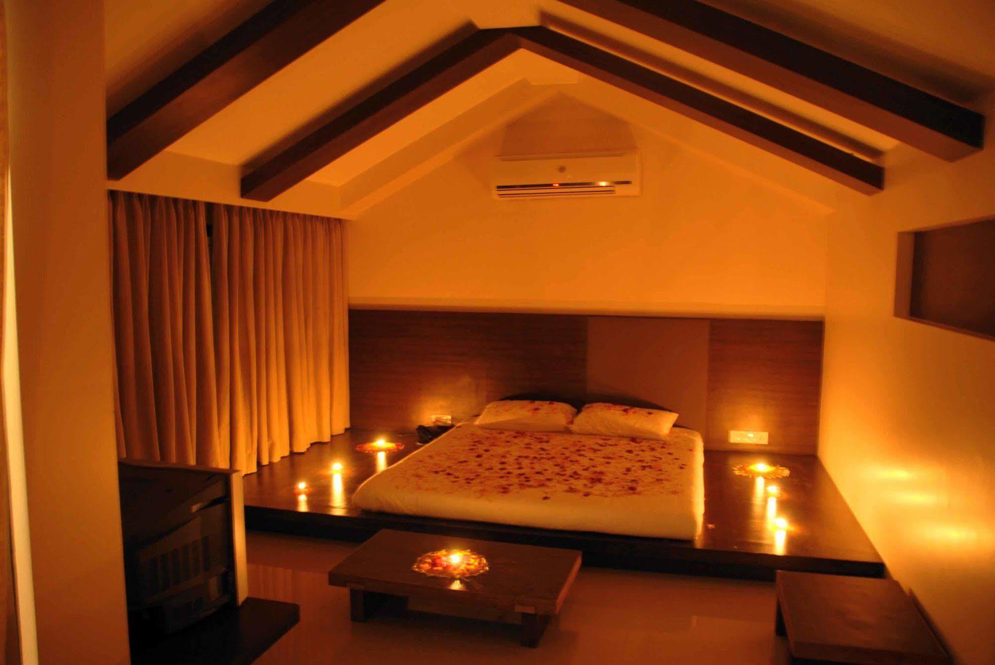 Silver Sands Beach Resort Daman Esterno foto