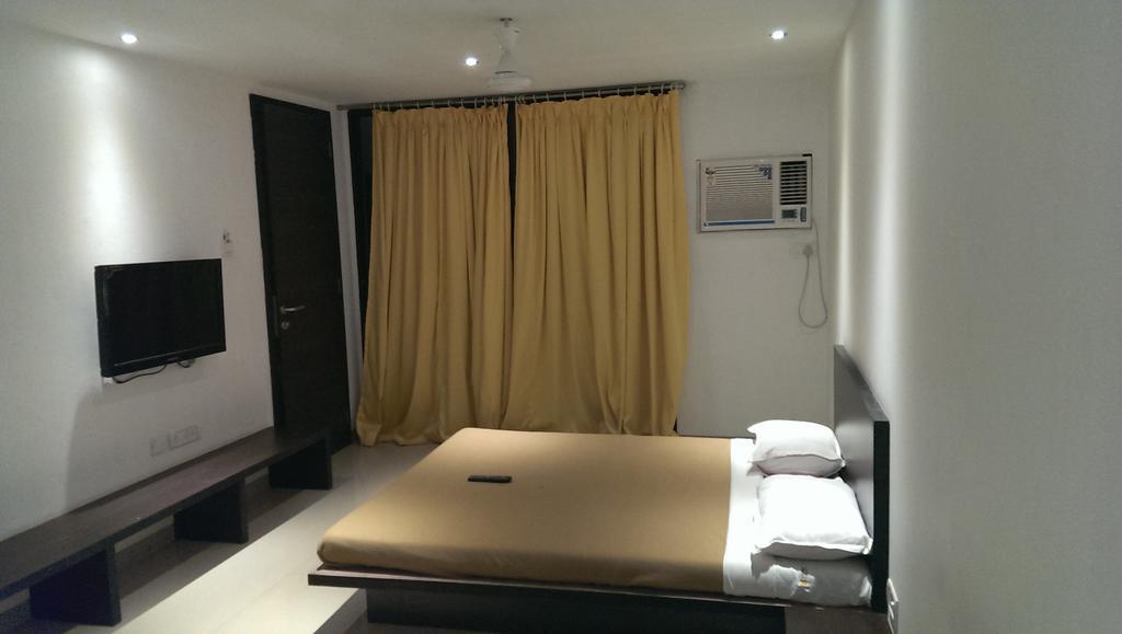 Silver Sands Beach Resort Daman Esterno foto